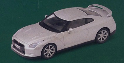 Суперкары №18 Nissan GT-R